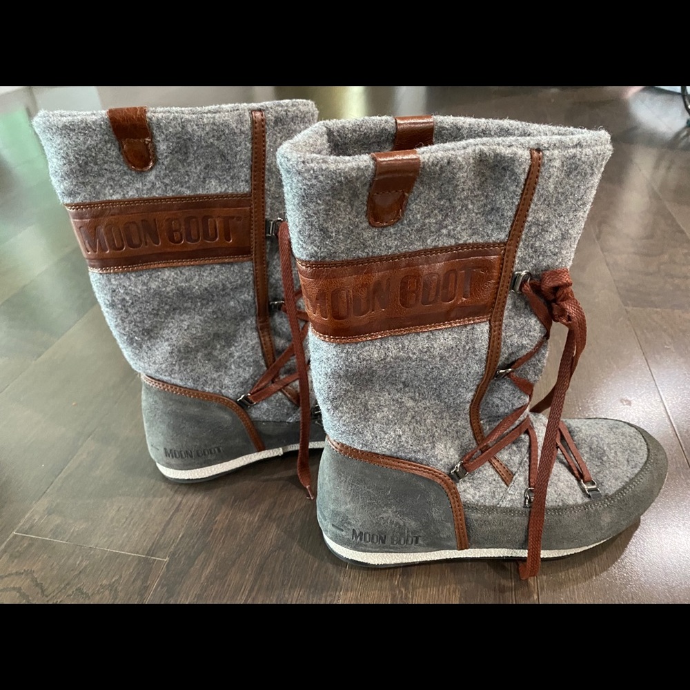 Tecnica Moon Boots - Brand New